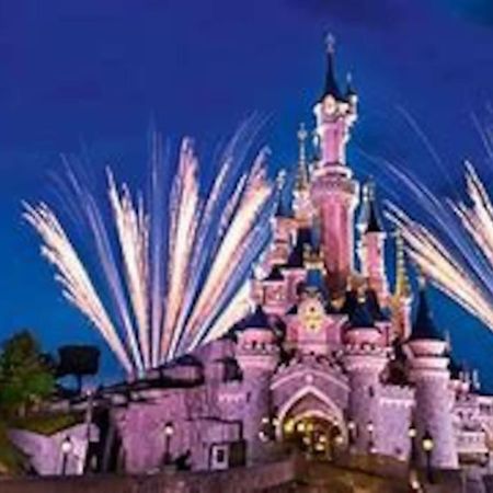 Proche Disney Et Paris - Studio Terrasse Et Parking Prive Montévrain Kültér fotó